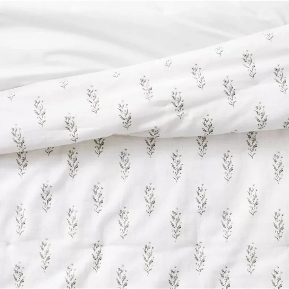 Full/Queen Lofty Cotton Slub Wood Block Floral Quilt White - Studio McGee